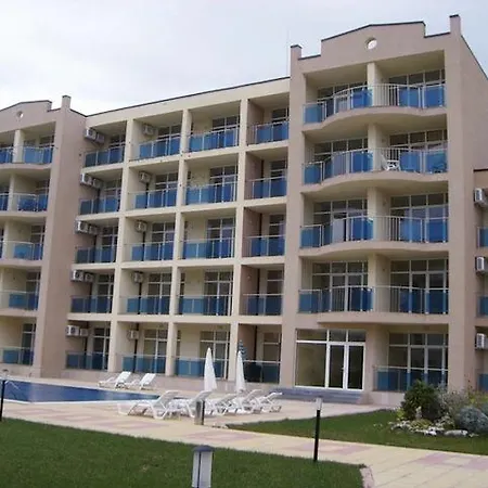 דירה Semiramida Garden סאני ביץ'