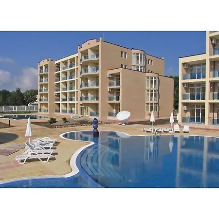 דירה Semiramida Garden