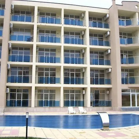 Semiramida Garden * סאני ביץ'